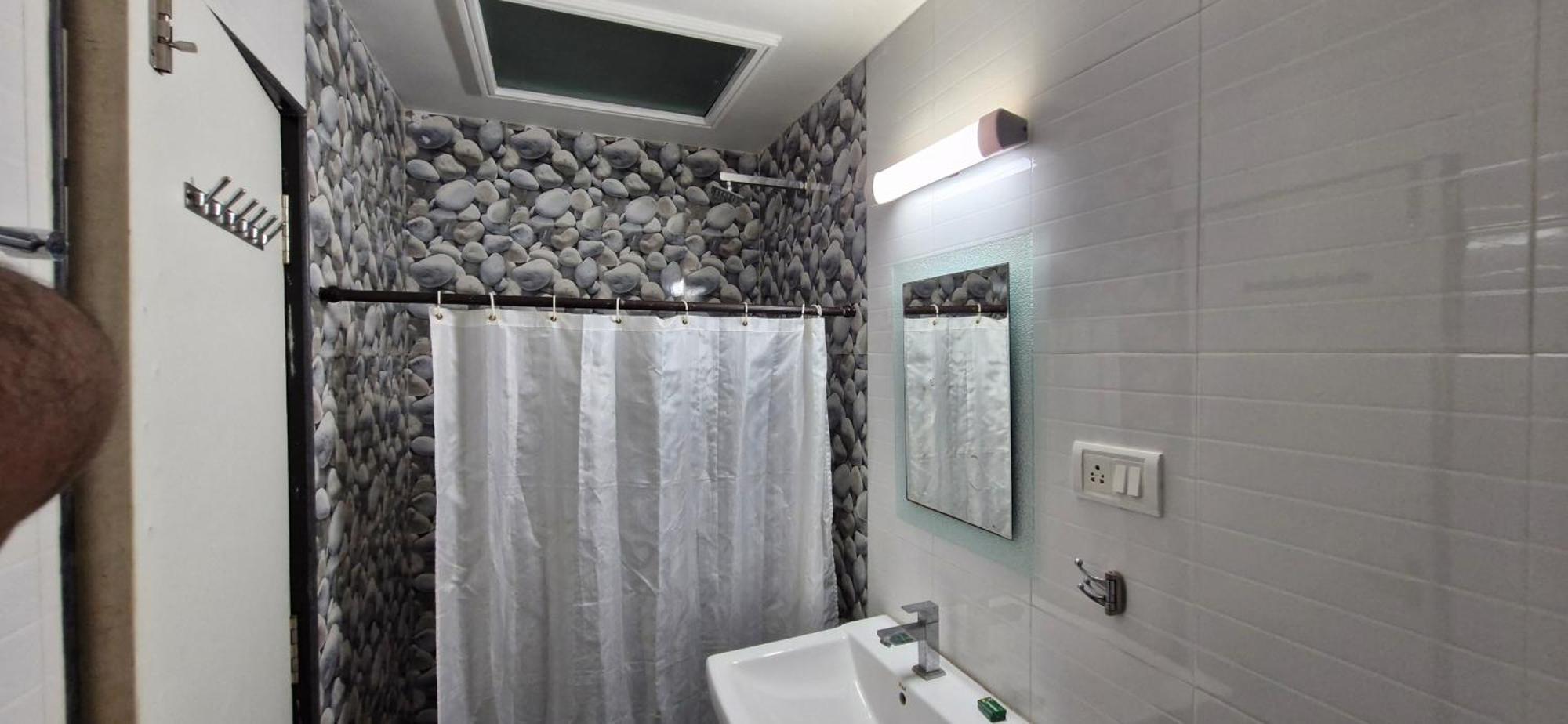 Haven Apartment Inn Baga Beach Bagian luar foto