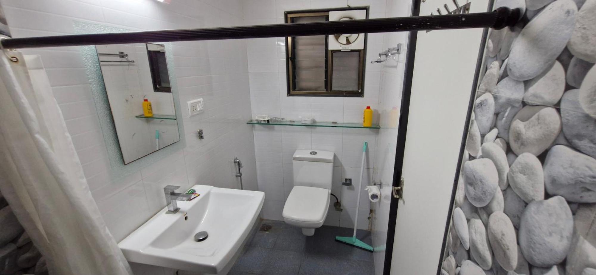 Haven Apartment Inn Baga Beach Bagian luar foto