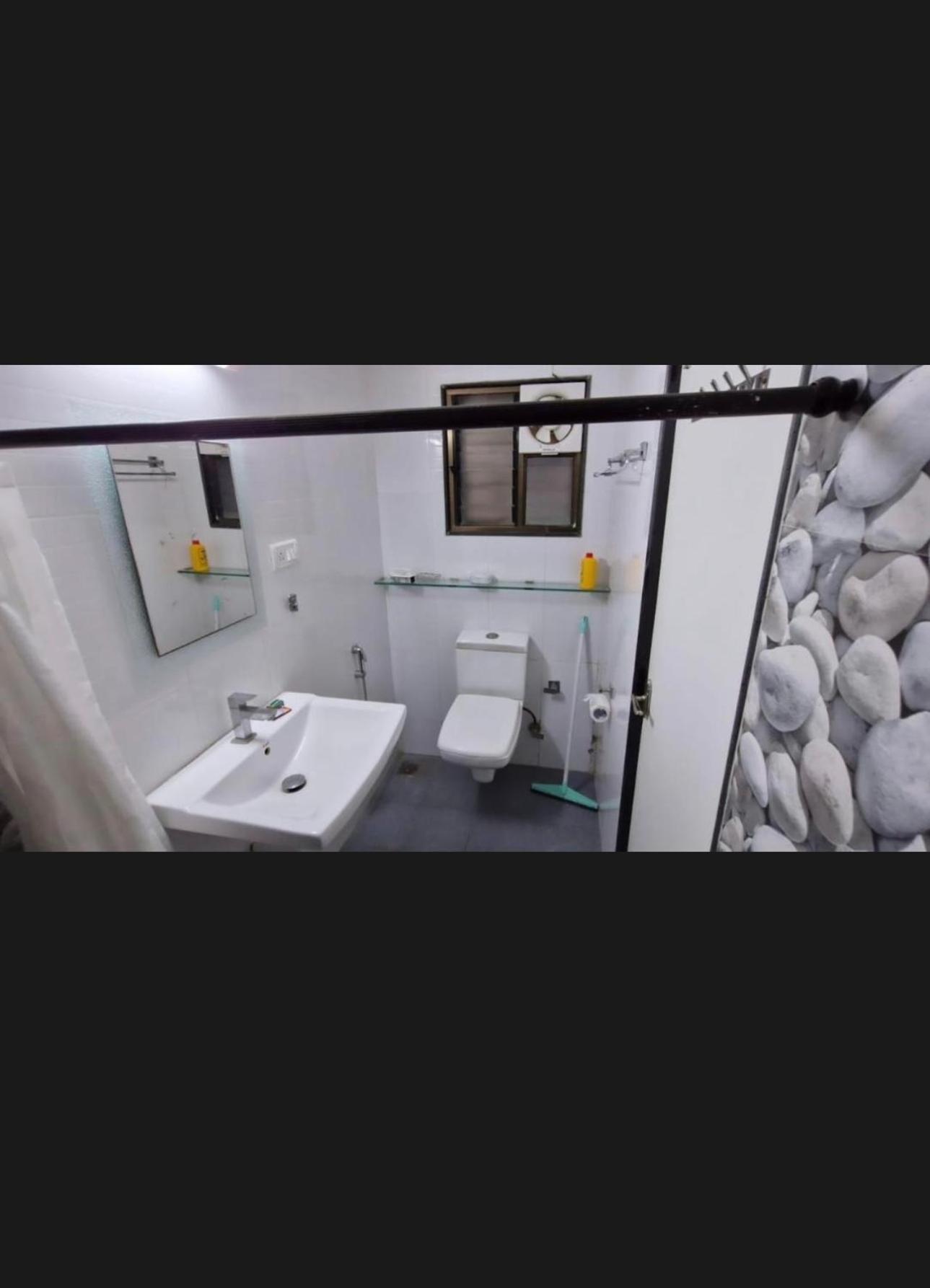 Haven Apartment Inn Baga Beach Bagian luar foto